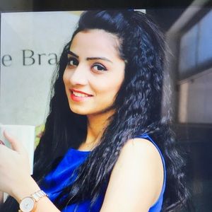 Meet your Posher, Komal